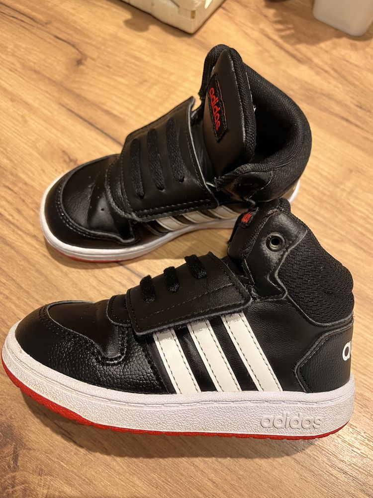 Obuwie dzieciece adidas hoops rozmiar 26,5