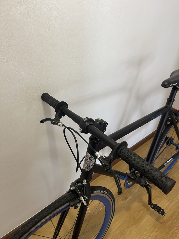 Bicicleta fixa maruil