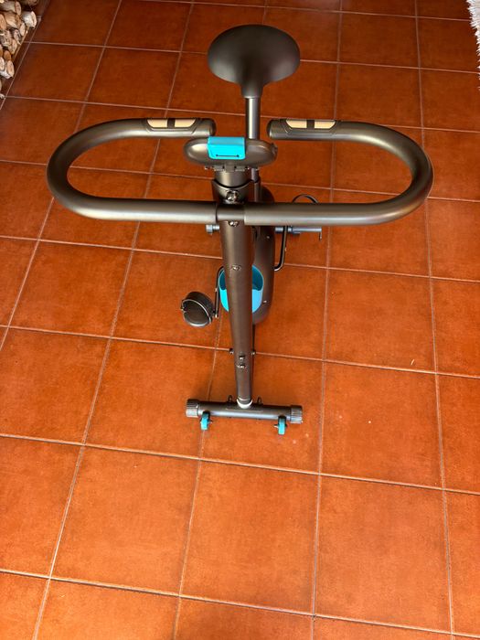Bicicleta estática Domyos 120 (Decathlon)