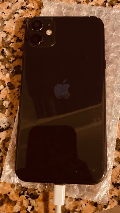 iPhone 11 em bom estado