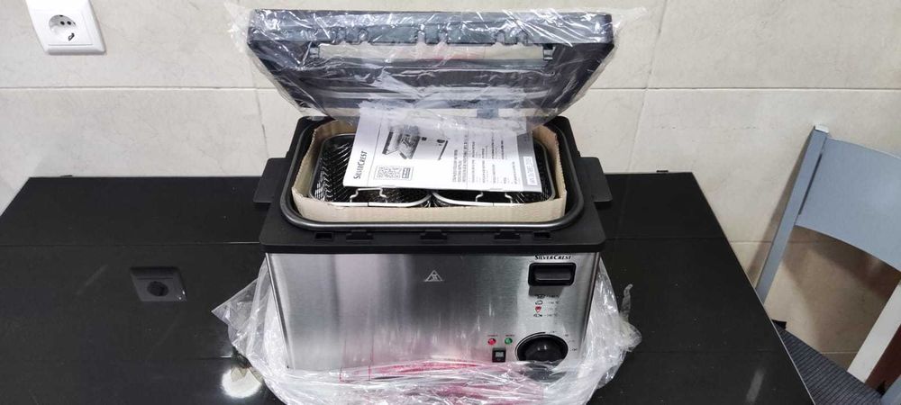 Fritadeira eléctrica 2000W NOVA