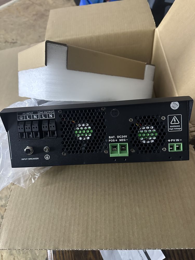 Інвектор EAsun pawer ISolar SPS 3 KW