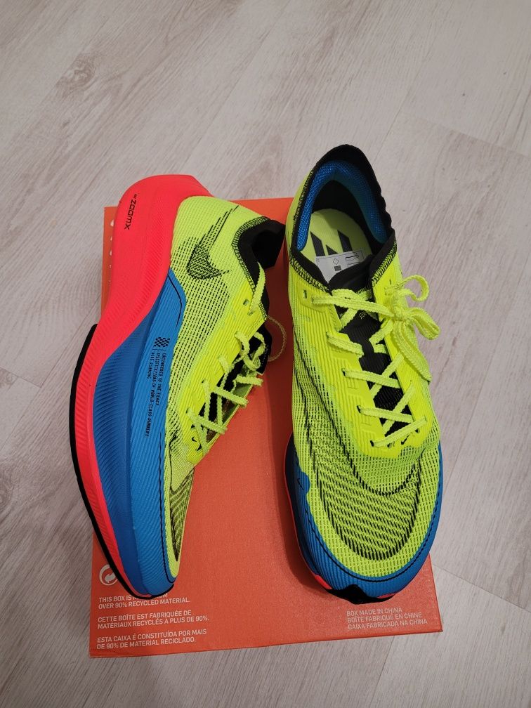 Кроссовки NIKE ZoomX Vaporfly NEXT % 2 нові