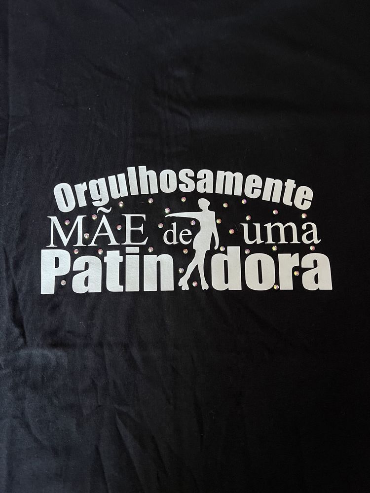 T-shirt preta de algodão