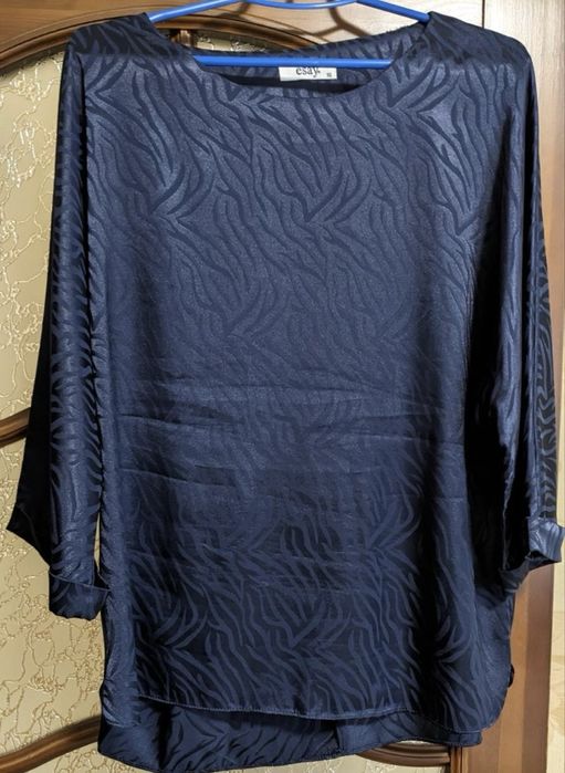 Блуза темно- синього кольору