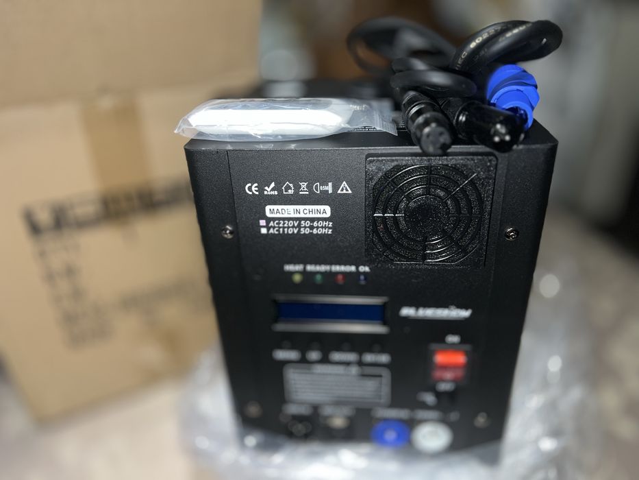 Venda ou aluguer Máquina fogo frio Sparkles / Comando sem fios / DMX