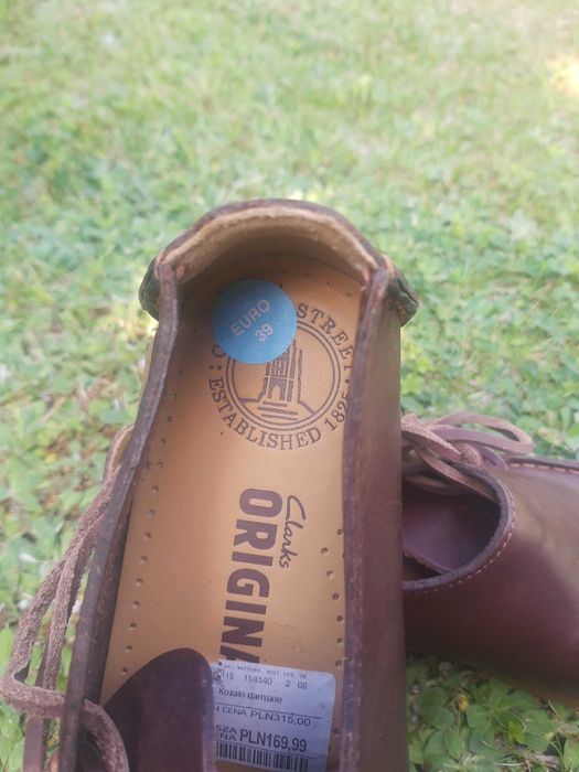 clarks skórzane półbuty damskie w rozmiarze 39. Nowe
