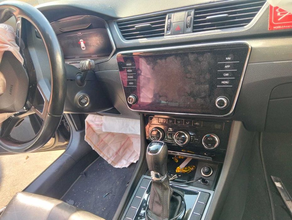 SKODA SUPERB III 2.0 tdi 150cv ano 2020