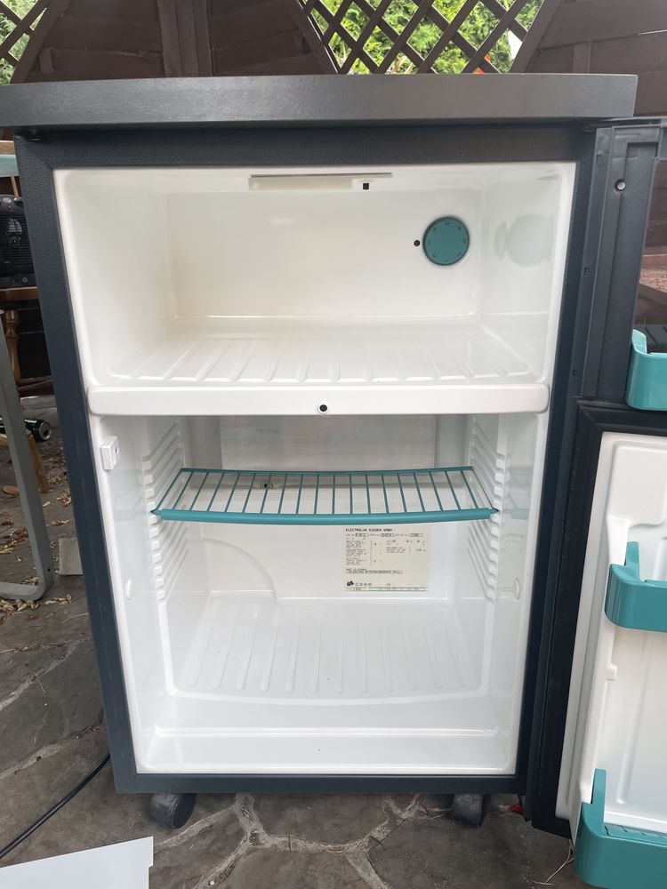 Minibar 37 L. Kamping. Chlodziarka. Elektrolux. Minibarek