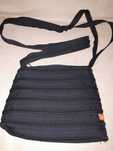Czarna torebka zip-it