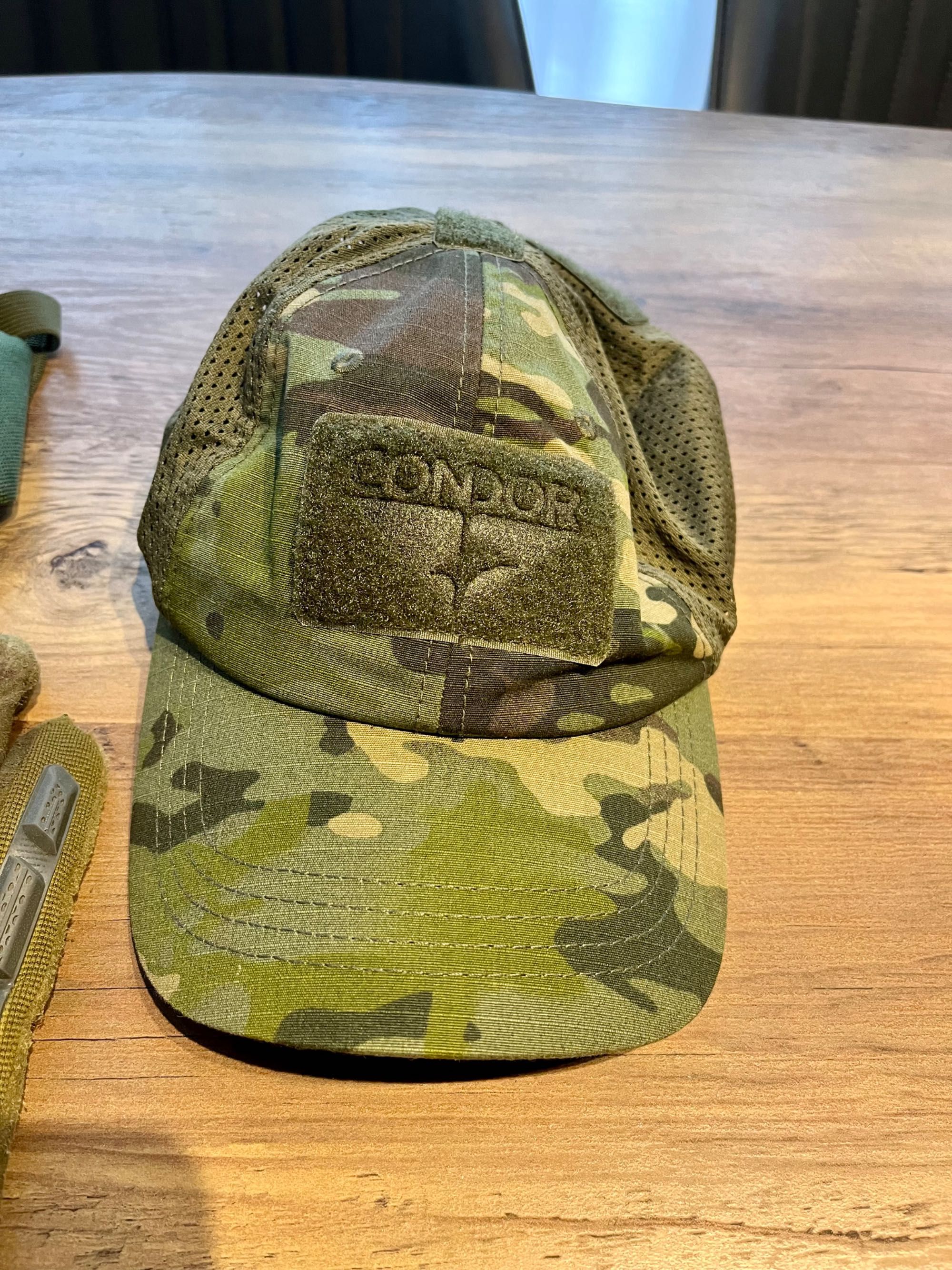 Airsoft Boné Condor e Bonnie invader multicam tropic