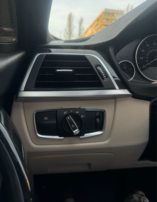 Bmw f30 2016 року