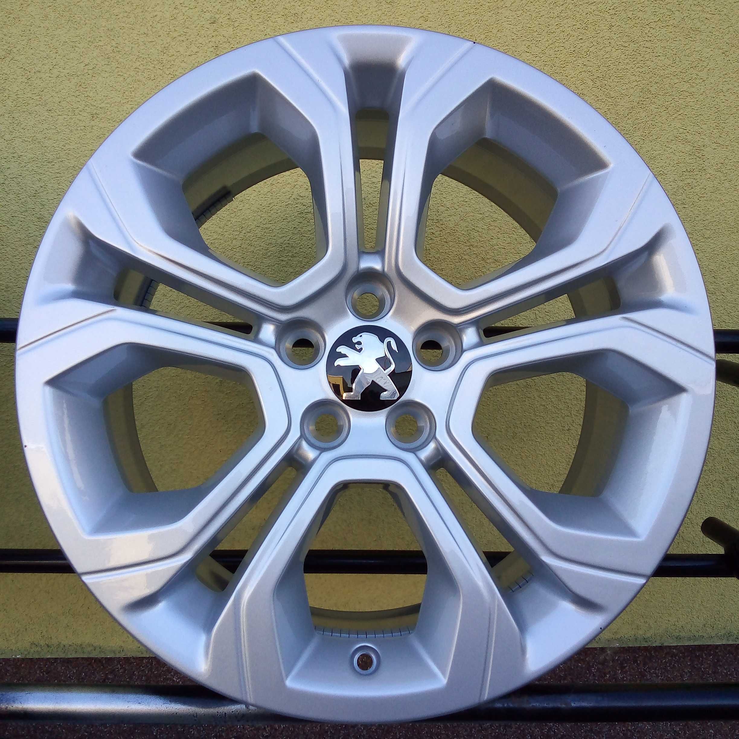 Citroen Peugeot 18" 5x108 Et45 8J