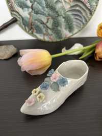 Porcelanowy bucik - z Hiszpanii