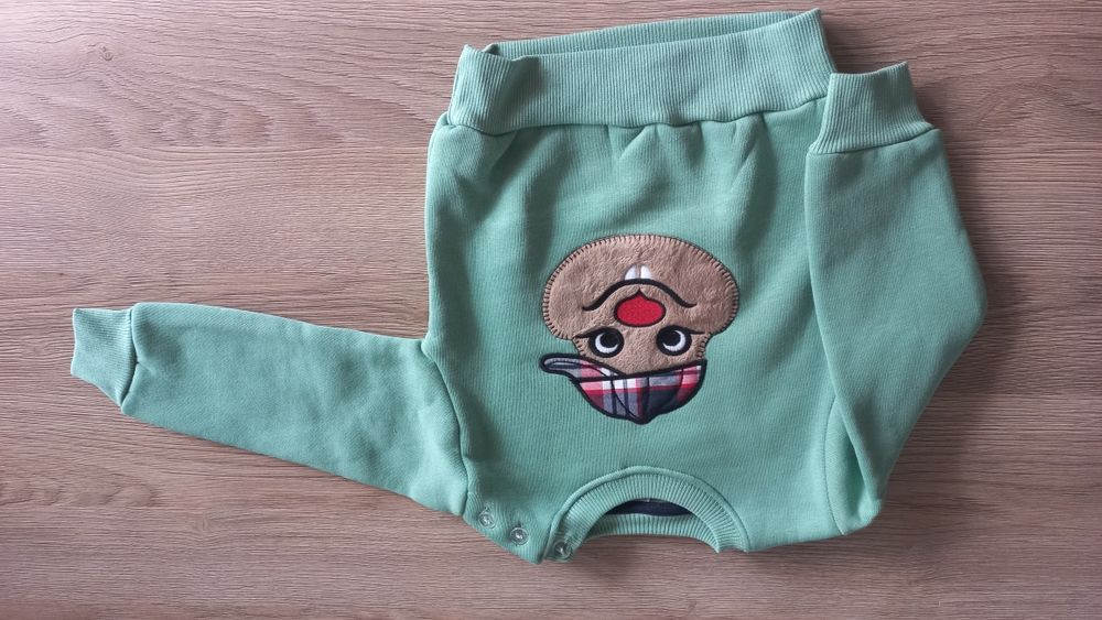 Nowy dres dla chłopca w rozmiarze 86/92