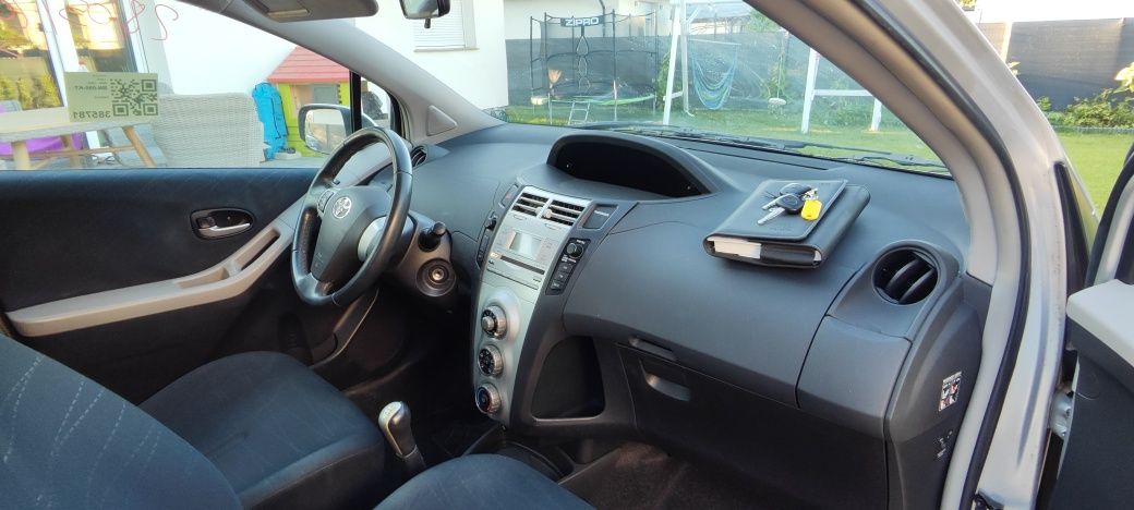 Toyota Yaris 1.3VTI 99km klima 106 tys km