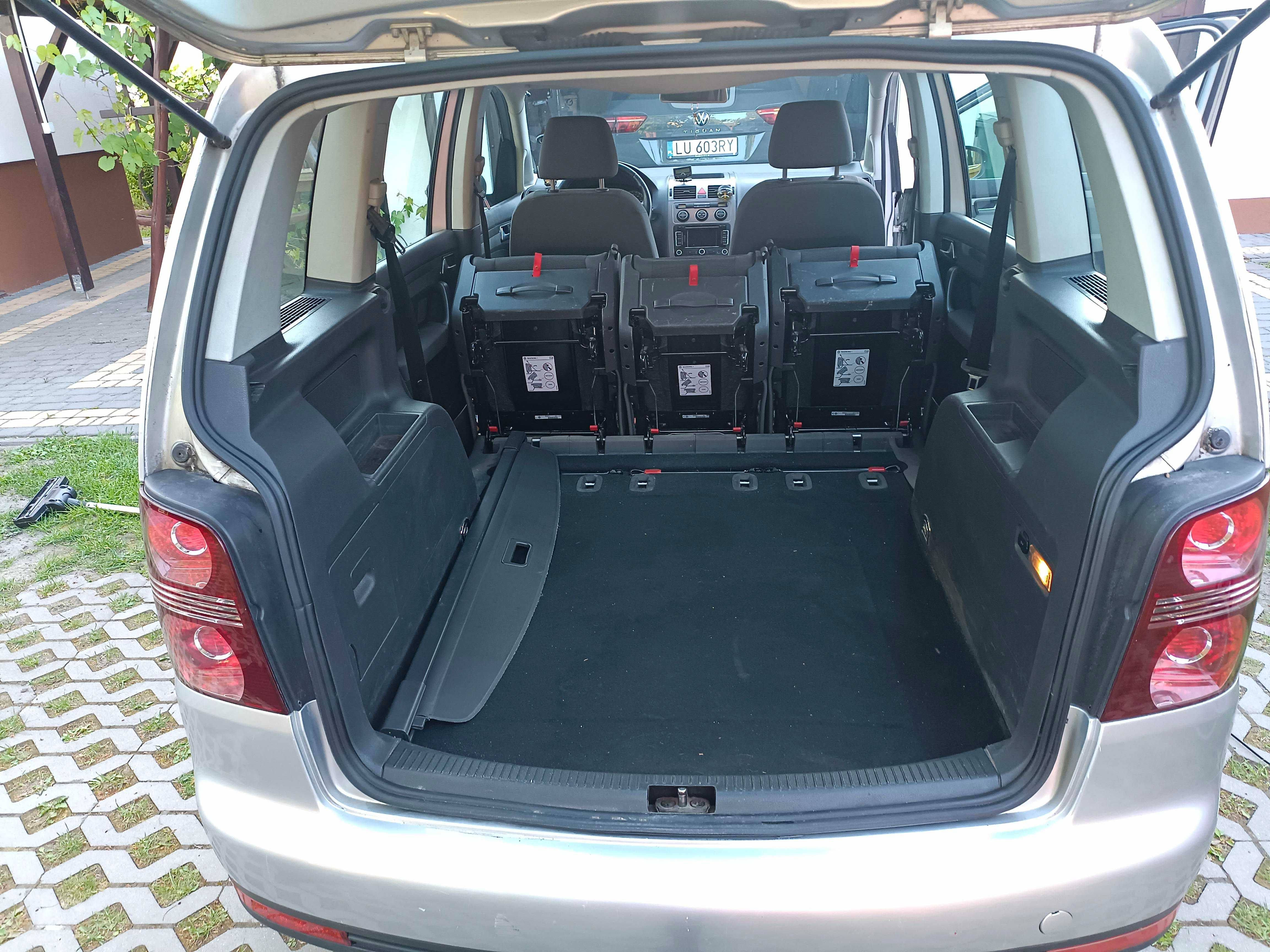 Sprzedam Volkswagen Touran 1,9 TDI 2010r.