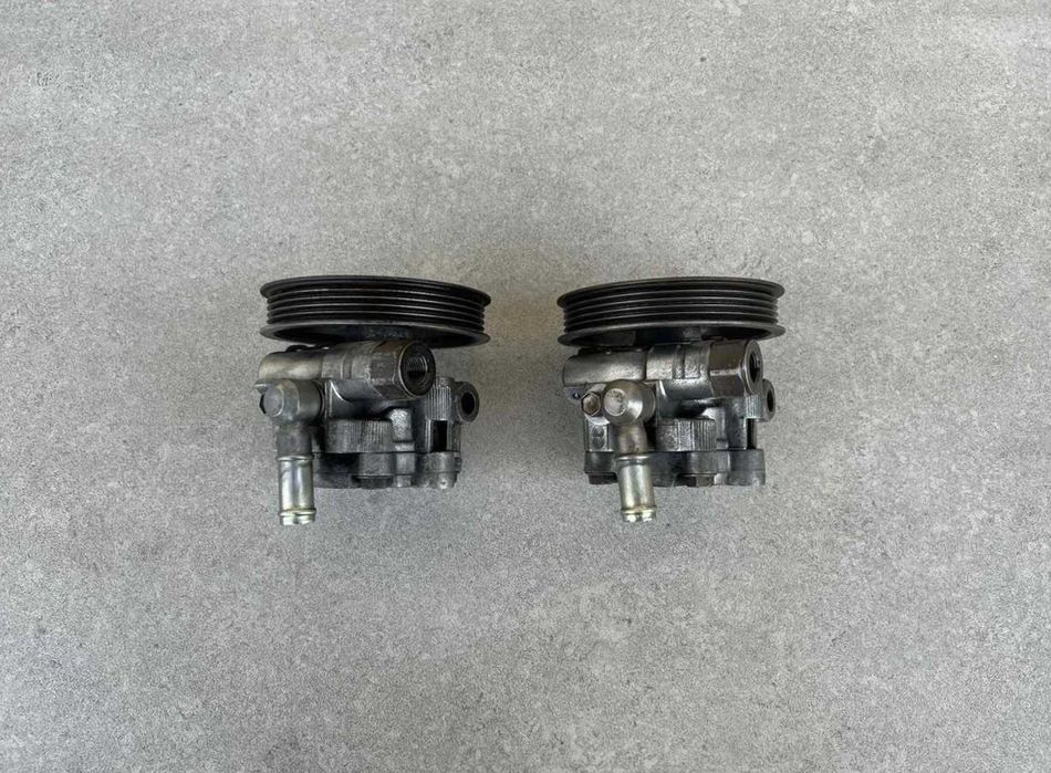 Насос гидроусилителя (ГУР) Toyota Avensis. Rav4. Avensis Verso - 2.0D