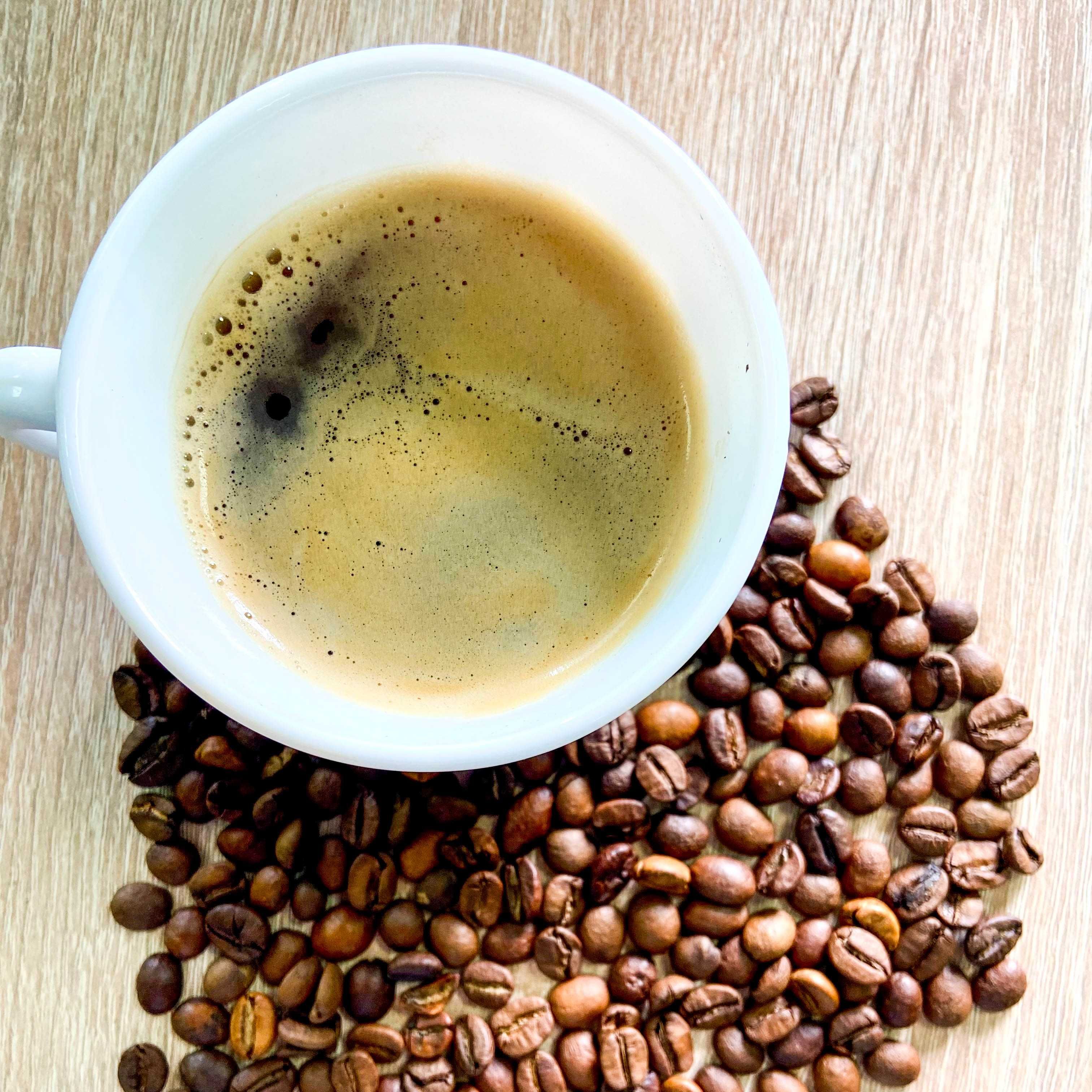 ЭКСКЛЮЗИВНЫЙ КУПАЖ 20%80% кофе в зернах. Свежеобжаренный 1 кг Кава