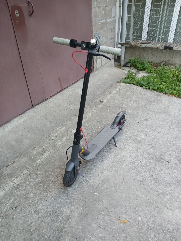 Продам електросамокат