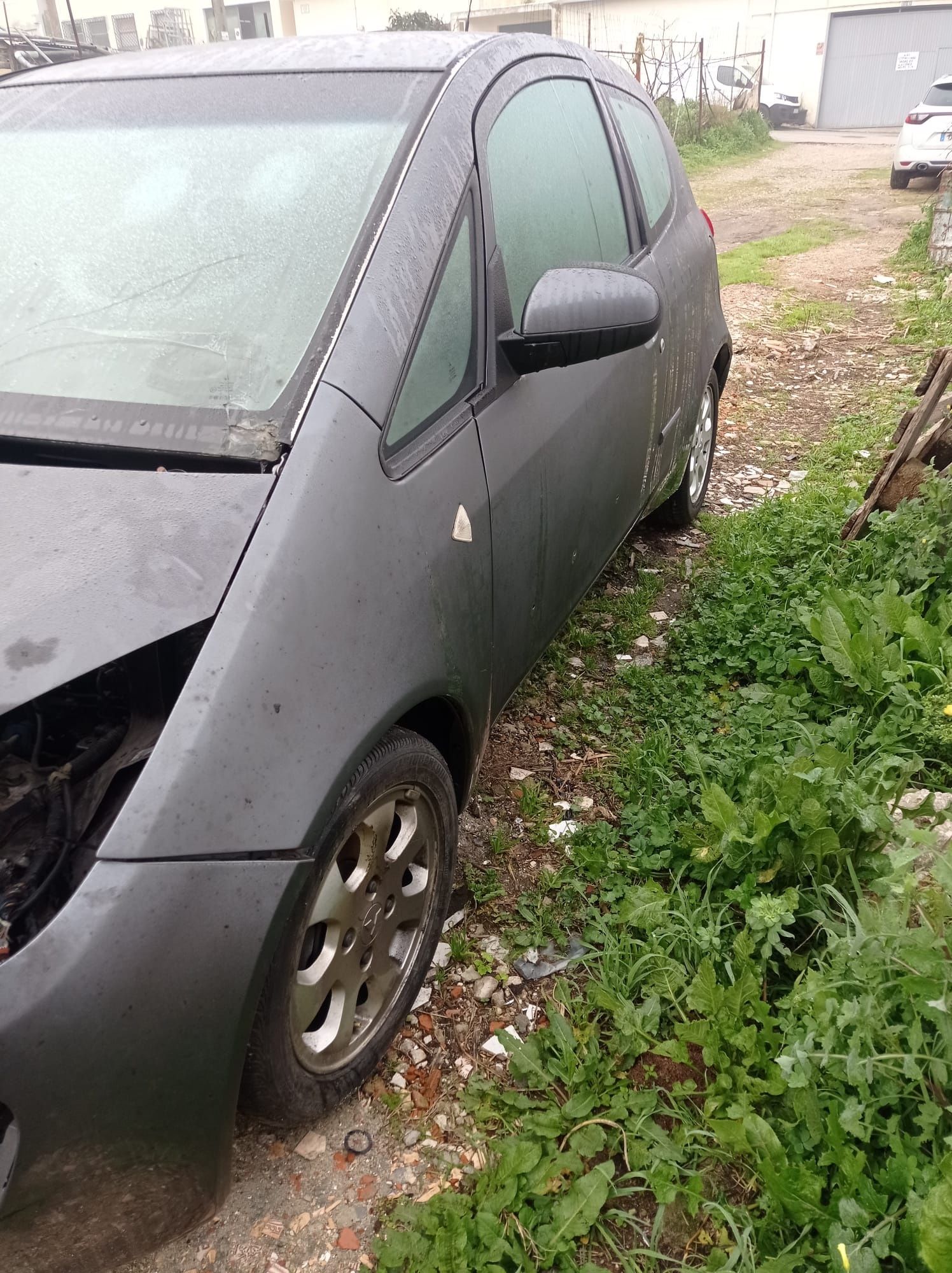 Mitsubishi Colt 1.1 gasolina para peças