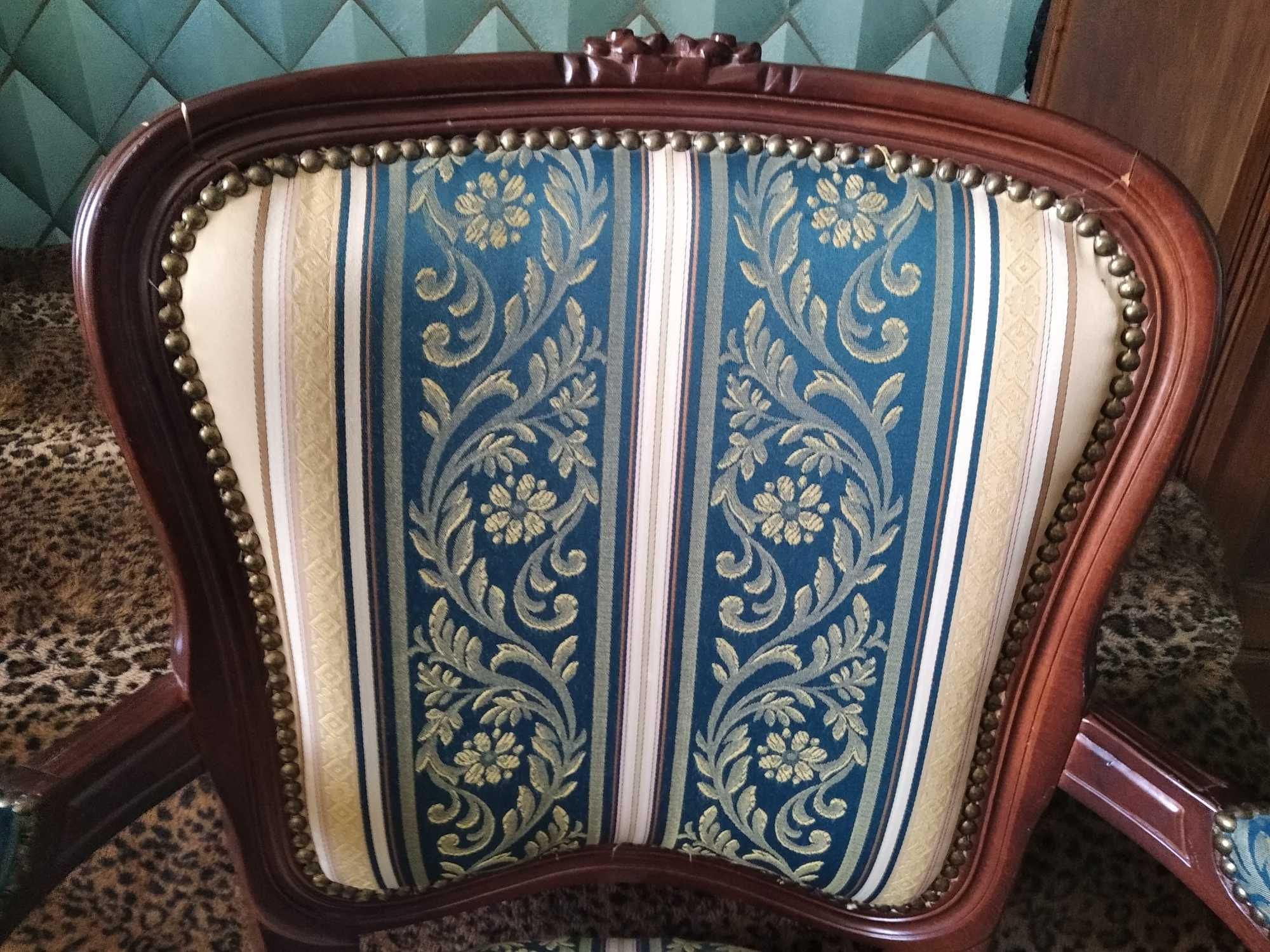 Fotel stylizowany
