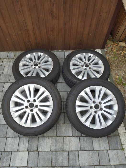 Zimowe 205/55R16 FORD Bridgestone
