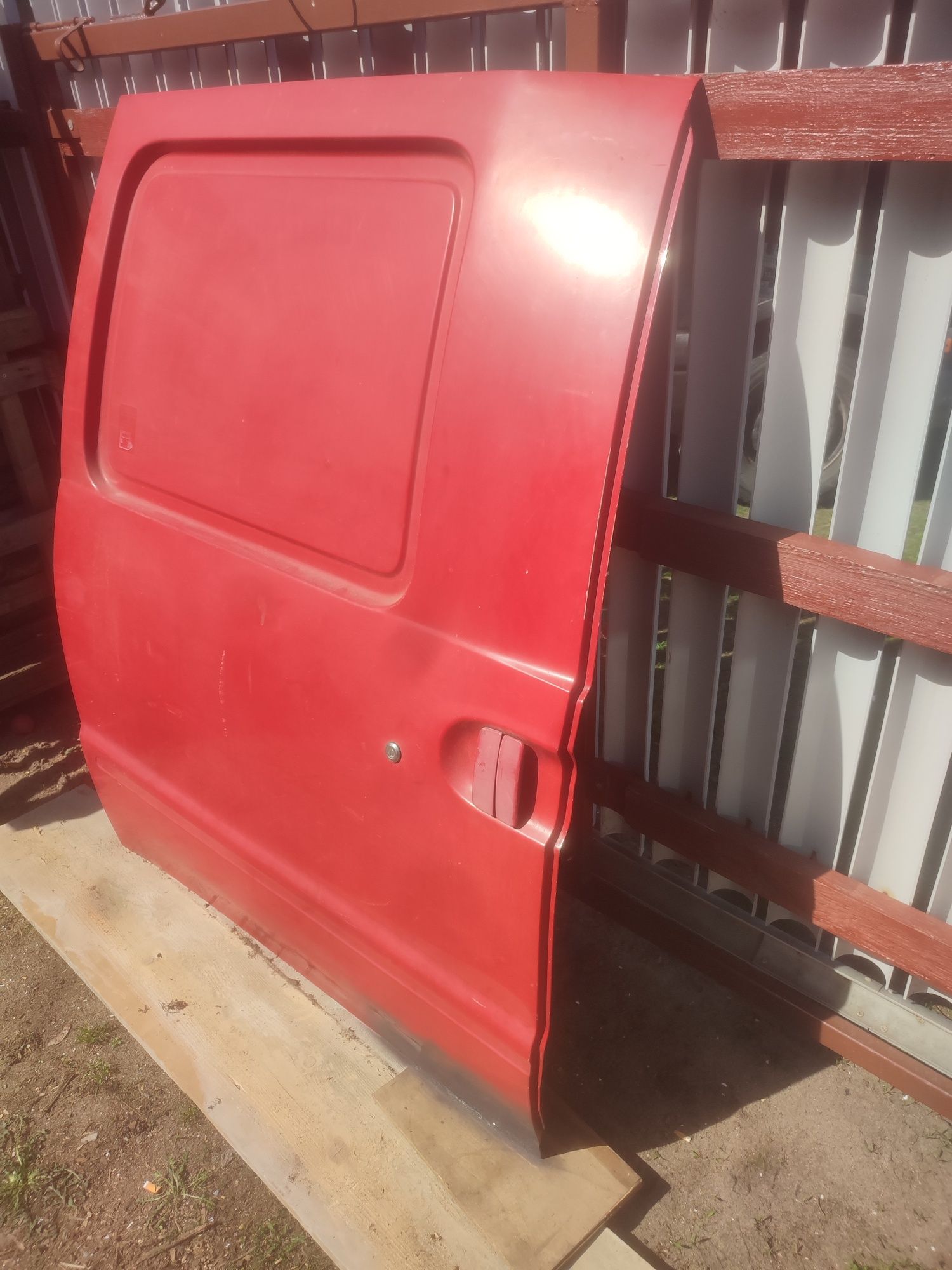 Drzwi nissan vanette cargo