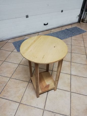 Mesa de madeira circular