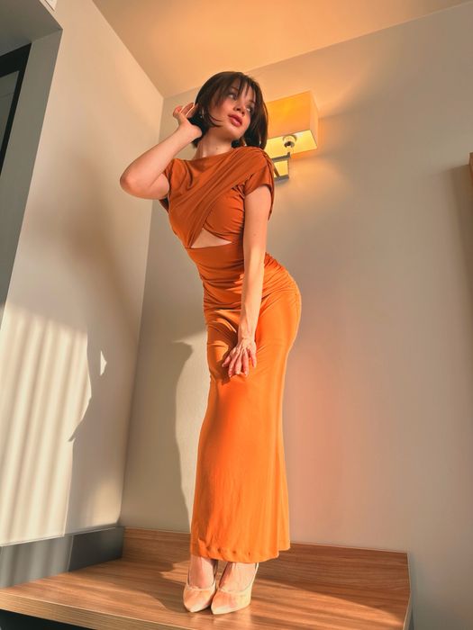 Жіноче плаття Zara