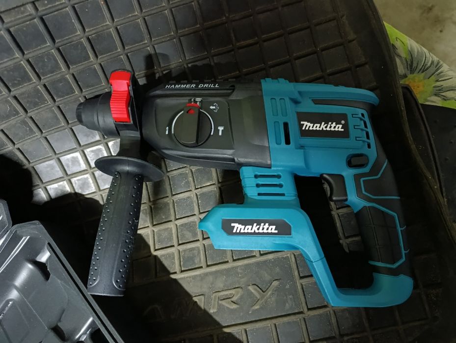 Акумуляторний інструмент