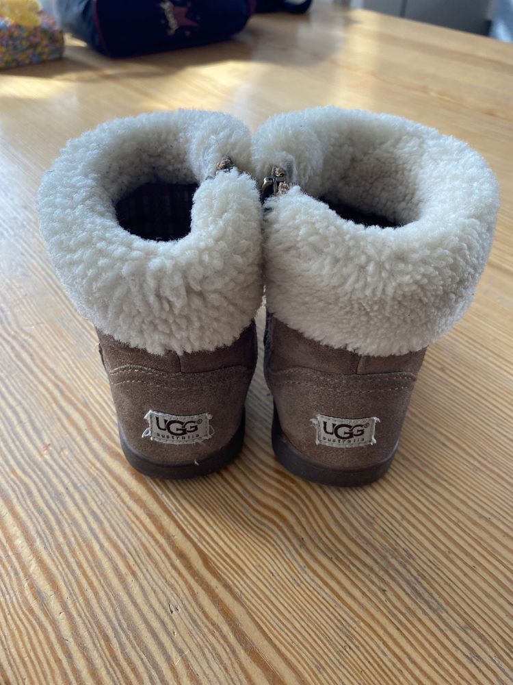 Kozaki UGG rozm 26