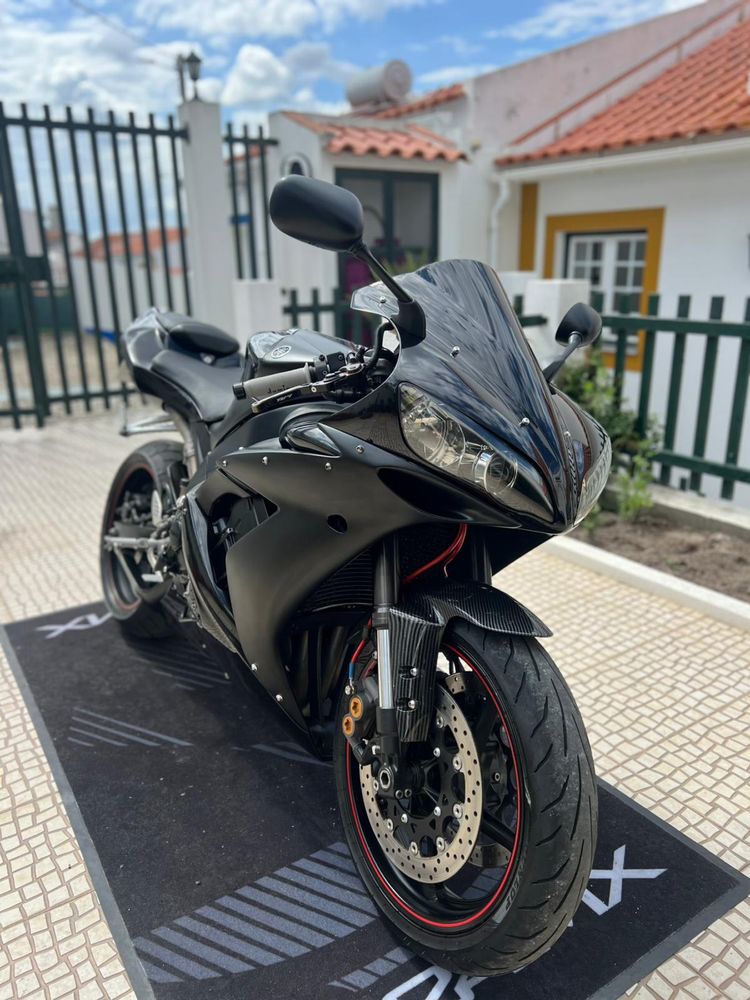 Yamaha R1 2006 Como Nova