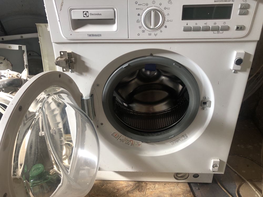 Вбудована пральна машина Electrolux 7kg