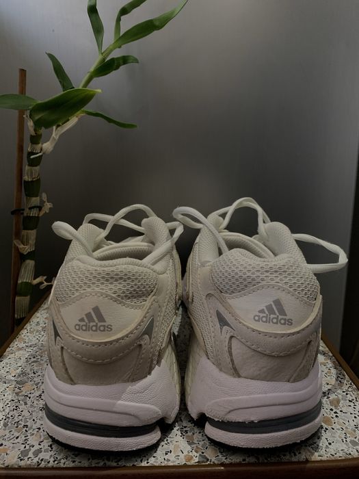 adidas Response CL “Off White кросівки оригінал