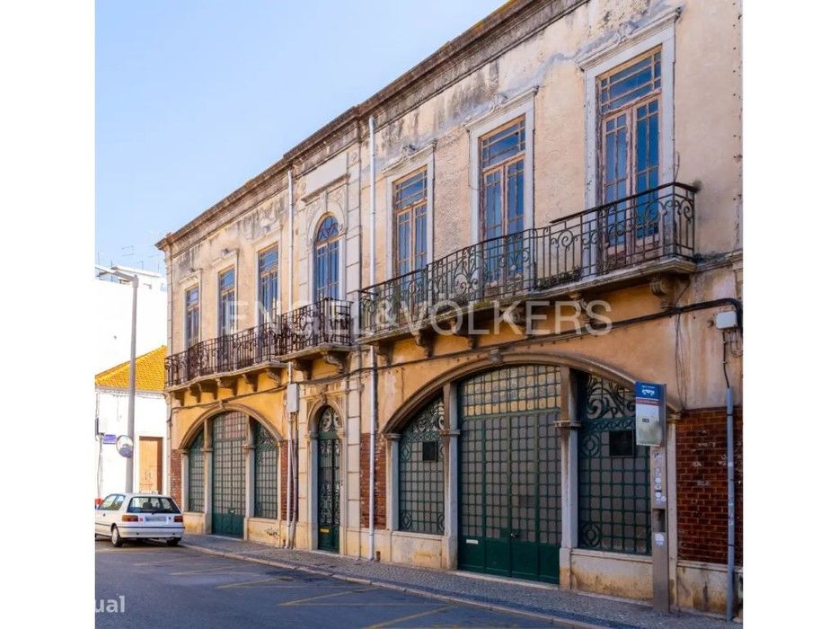 Edifício senhorial na baixa de Faro