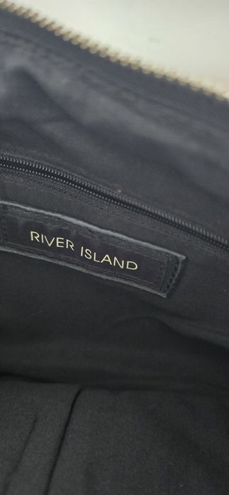 Listonoszka River Island z ćwiekami