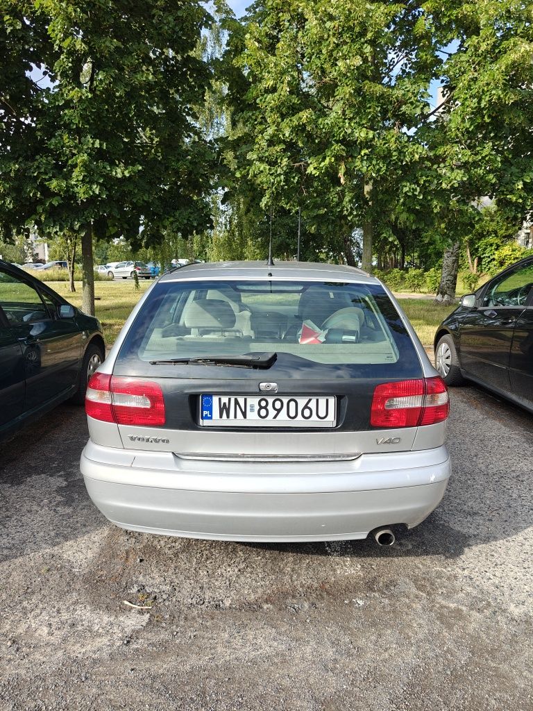 Volvo V40 1.8 benzyna