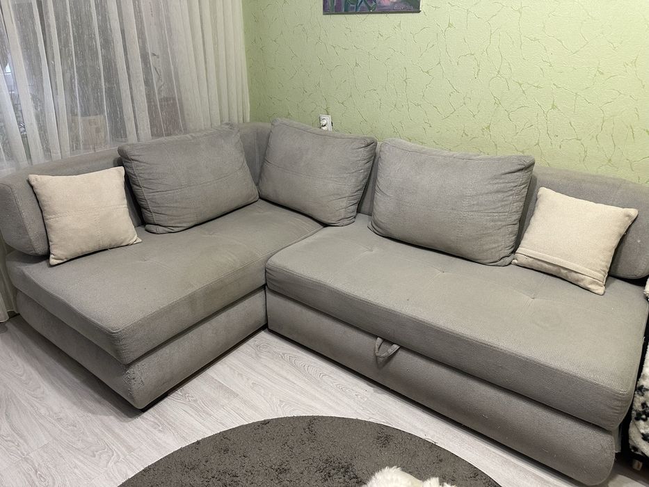 Диван кутовий для вітальні