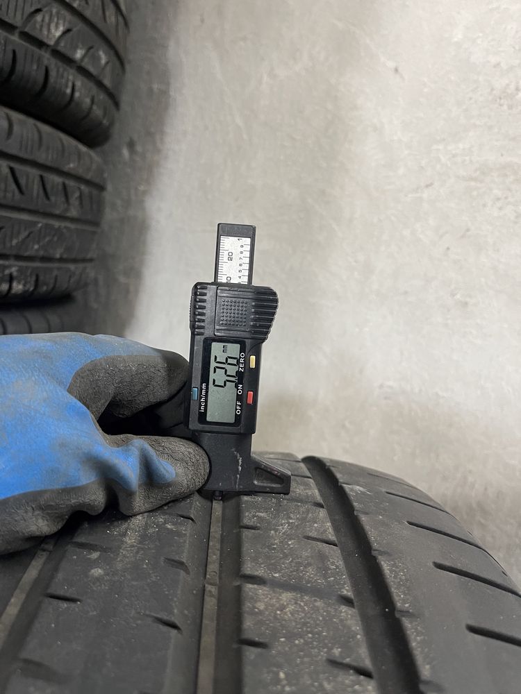 4x Pirelli  295 35r21., 2018 5mm