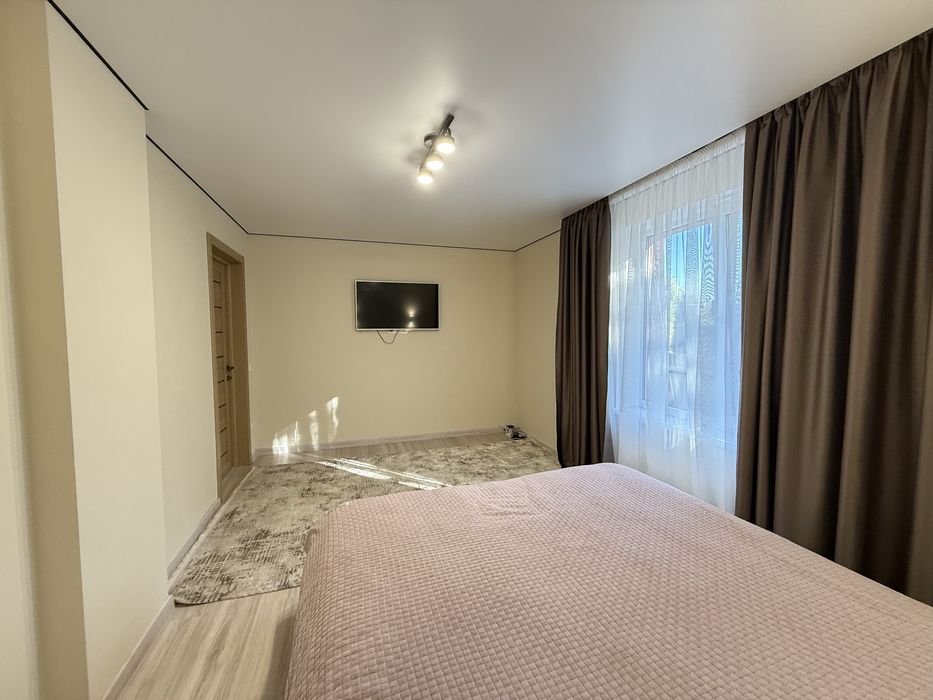 Сучасний новий будинок у передмісті! Продаж