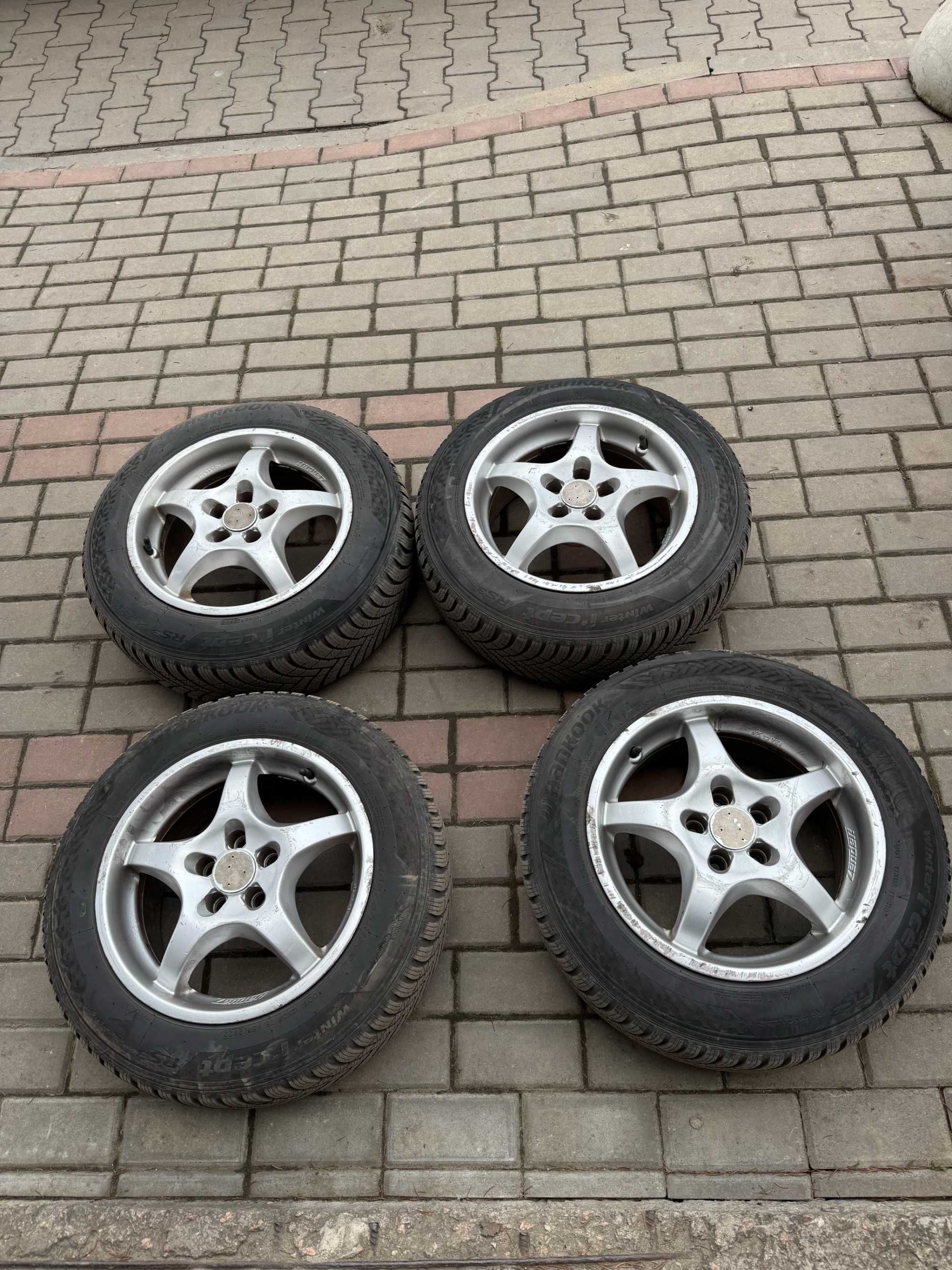 Зимняя резина шины Hankook Winter I*Cept RS3 185/65R15 92T колеса