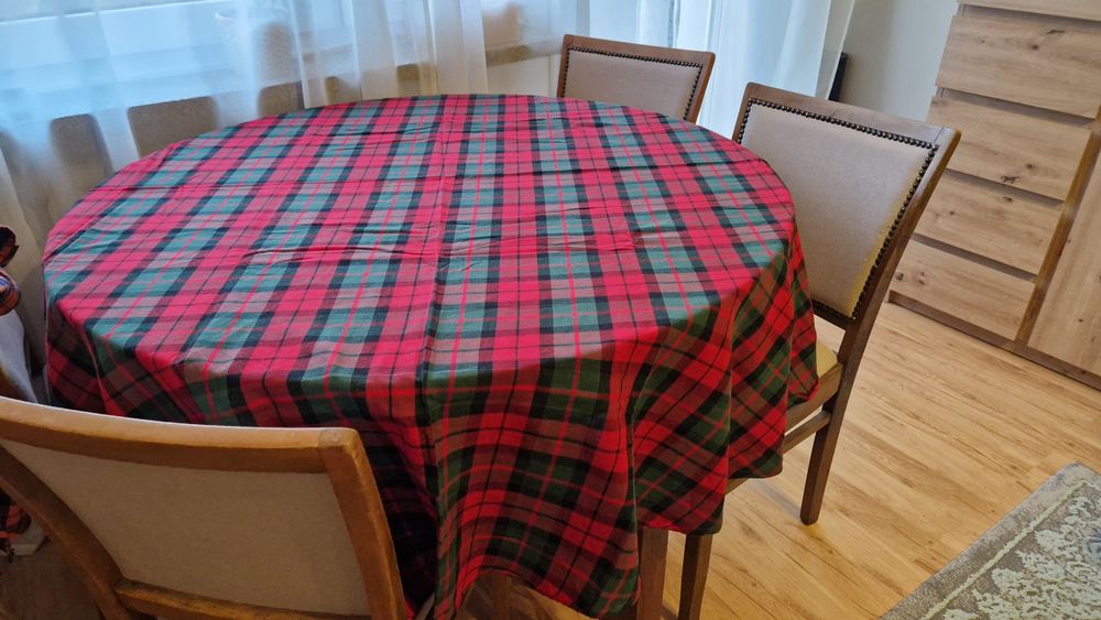 Obrus świąteczny średnica 180 cm