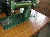Maquina de costura HUSQVARNA