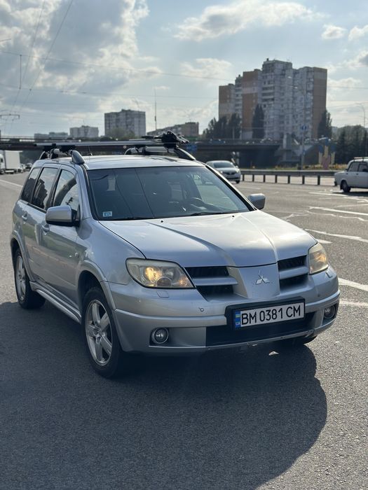 Авто Mitsubishi Outlander