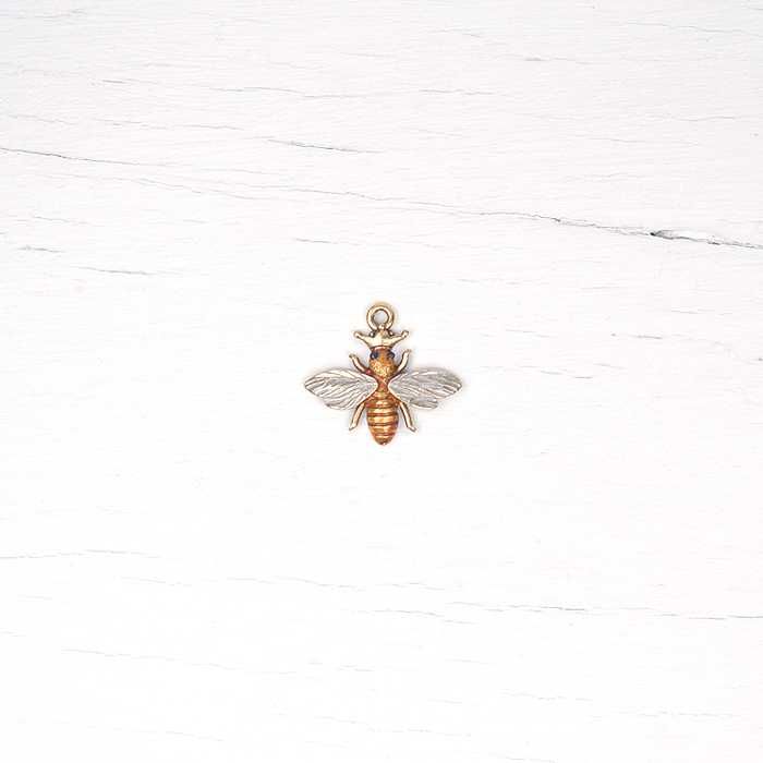 Продам Queen Bee Charm от Susan Clarke Originals