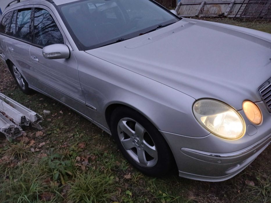 Mercedes  w 211. Kombi 3.2cdi