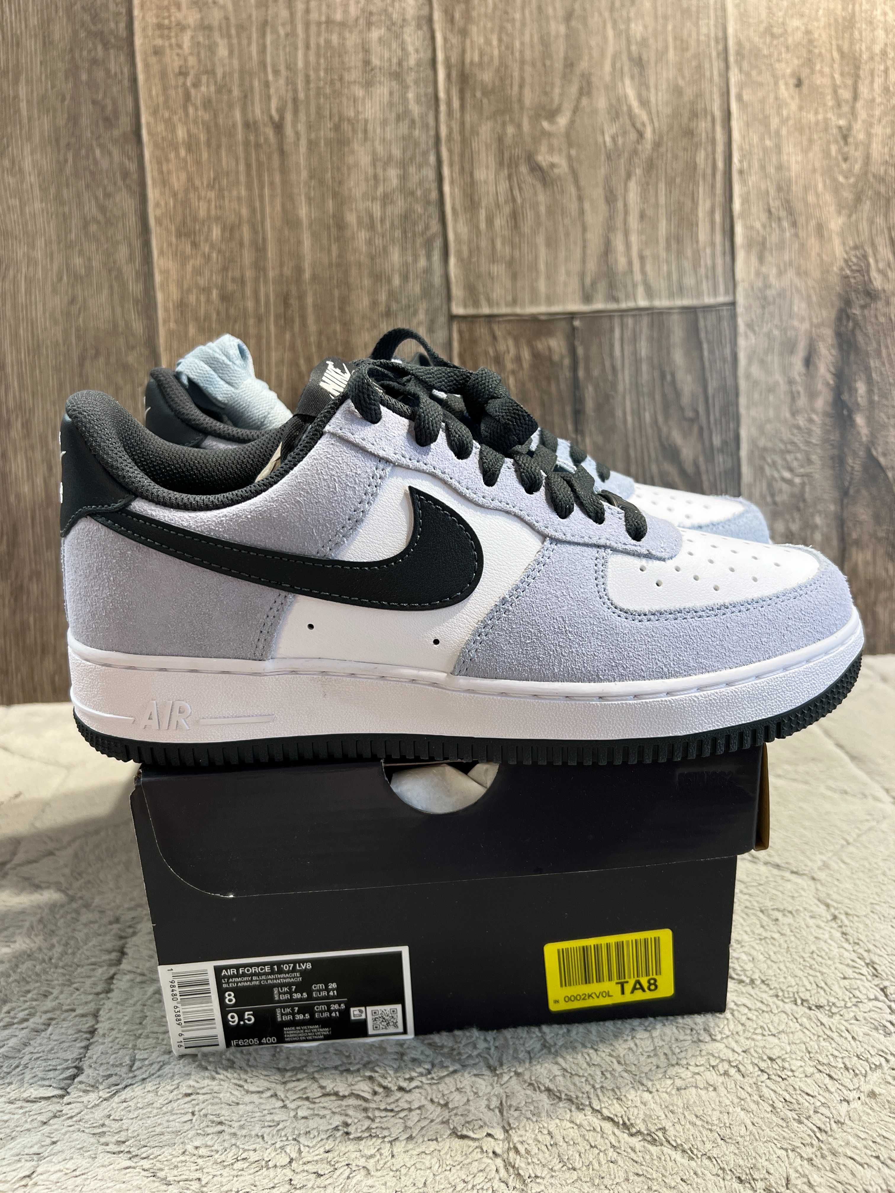 Buty, trampki Nike Air Force 1 '07 LV8  41