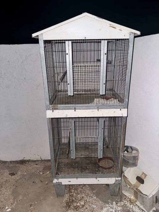 Vendo gaiola 2 andares
