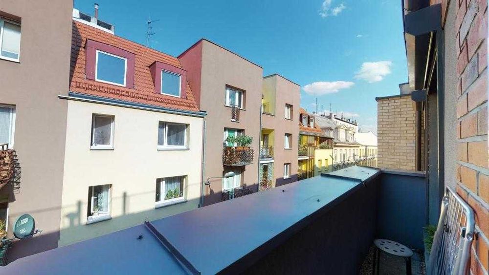 Dwupoziomowy Apartament przy Wrocławskim Rynku, max 8 os, balkon